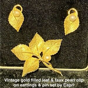 Gold filled Leaf and fauxPearl Jewelry Set - vintage